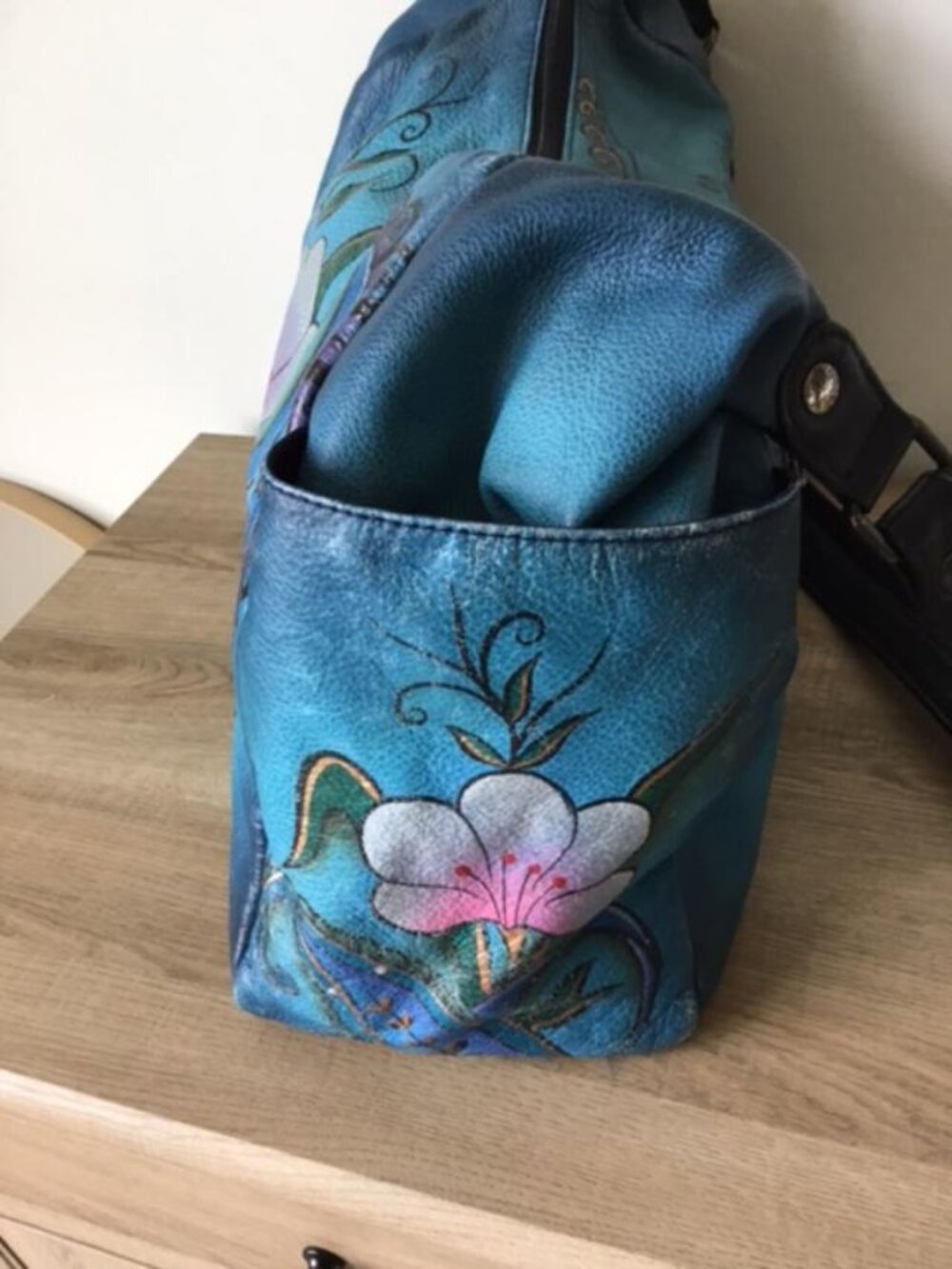Anuschka Teal Floral Shoulder Bag with Pink and Blue Accents and Makeup Bag - Picture 5 of 14